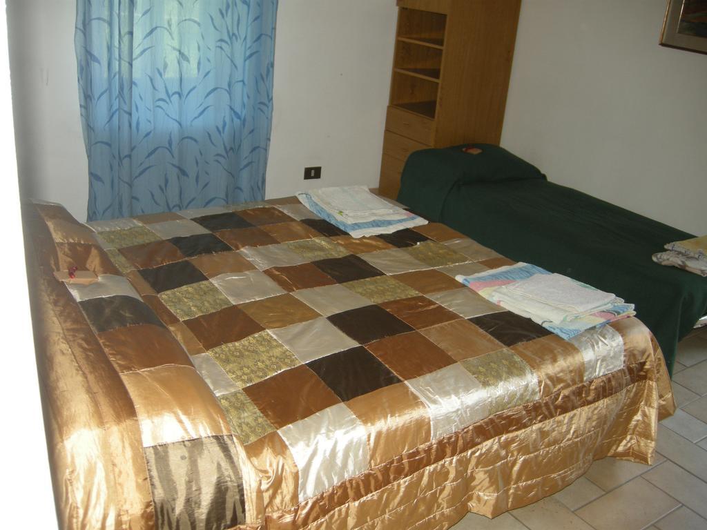 קוטיליאנו B&B Il Poster חדר תמונה